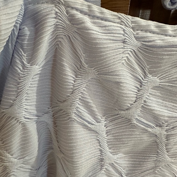 Beautiful dress - Picture 3 of 10